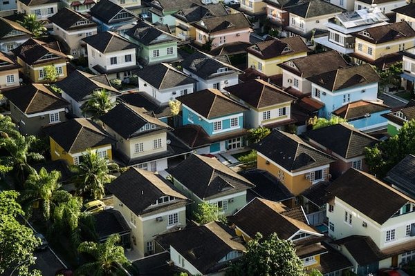 Comment suivre l'évolution du marché immobilier en France ?